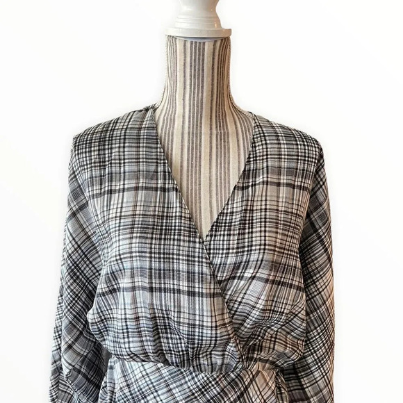 ZARA | Gray | PLAID SATIN EFFECT DRESS - Picture 9 of 13